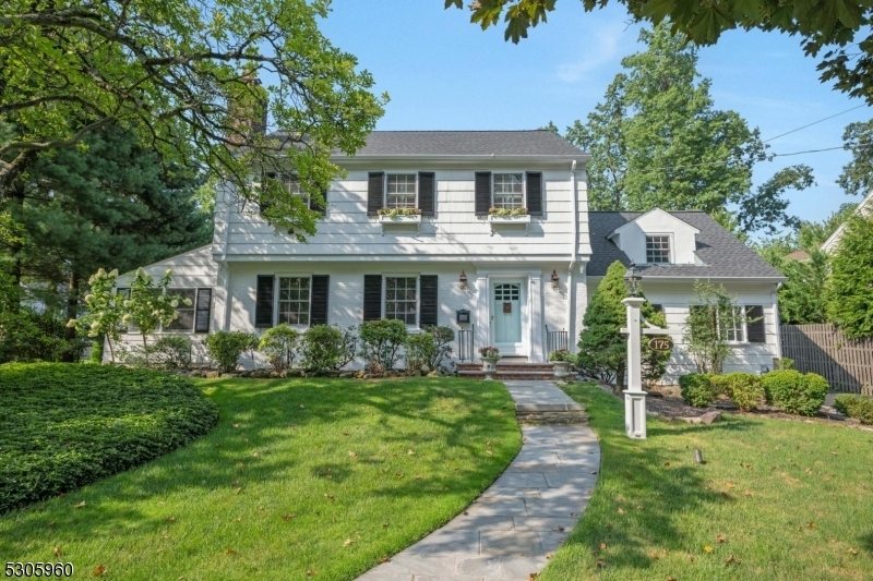 Property Photo:  175 Canoe Brook Pkwy  NJ 07901 