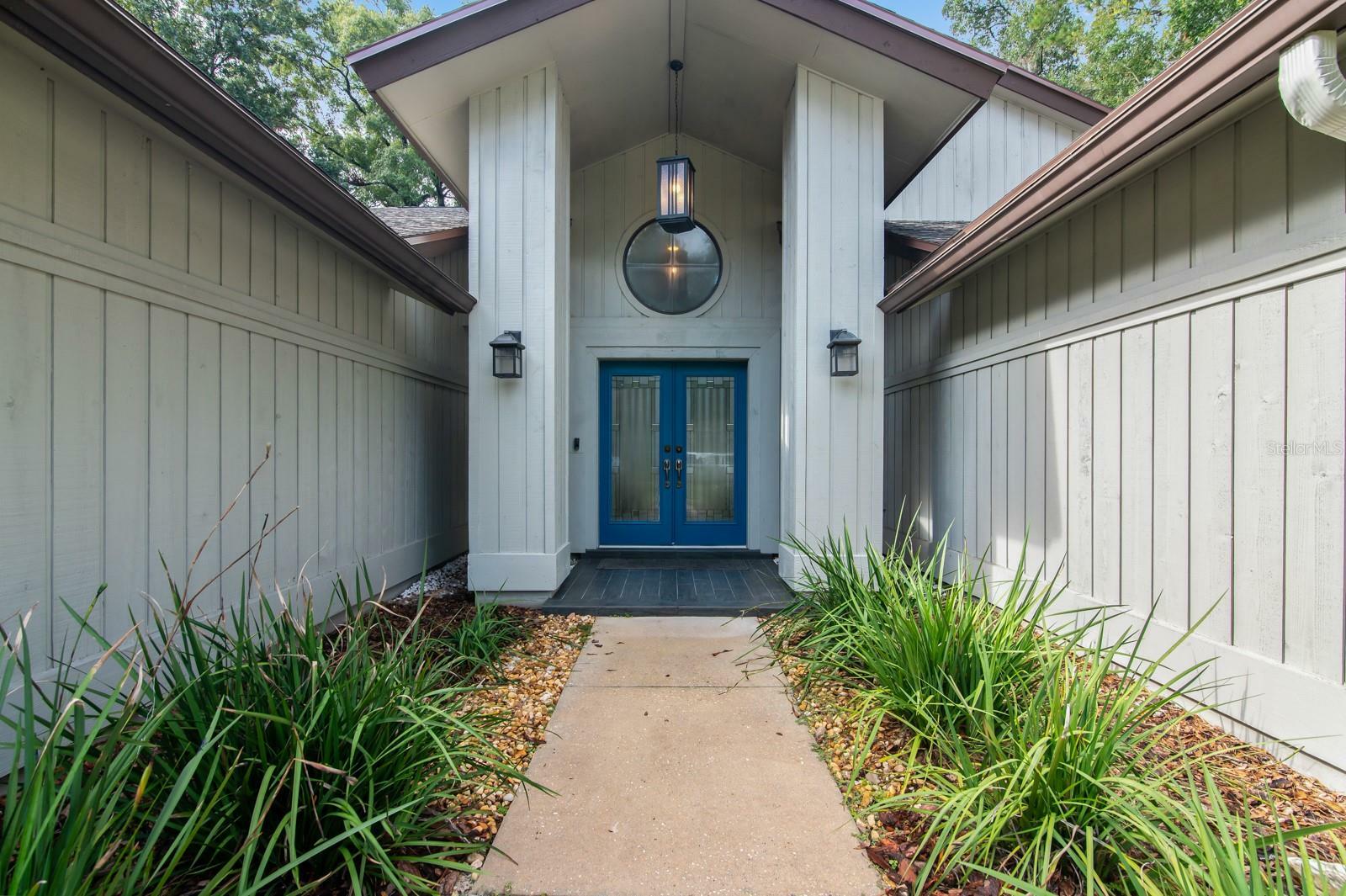 Property Photo: 5209 NW 50th Lane FL 32653