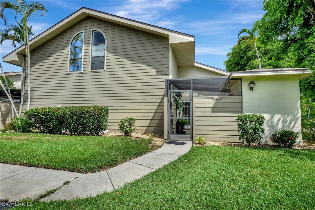 Property Photo:  13353 Broadhurst Loop  FL 33919 