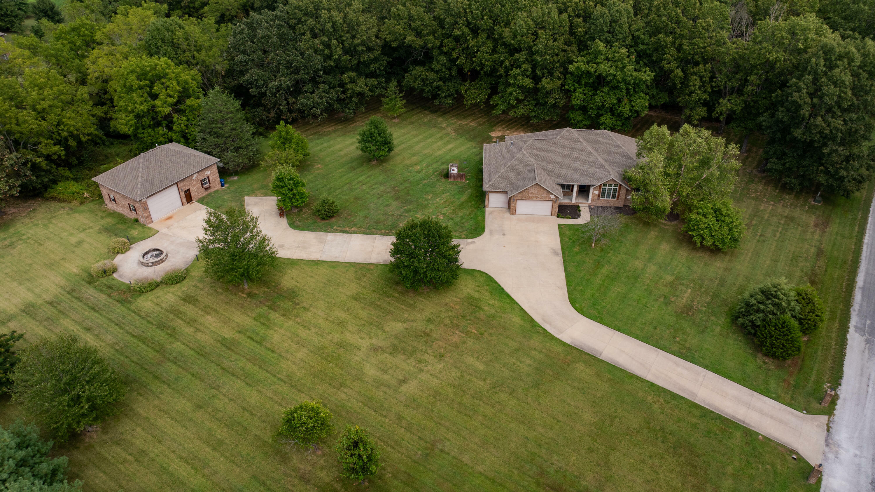 Property Photo:  2071 Olde Gate Road  MO 65714 