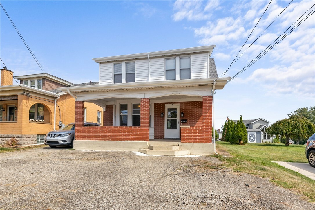 Property Photo:  3307 Willett Rd  PA 15227 