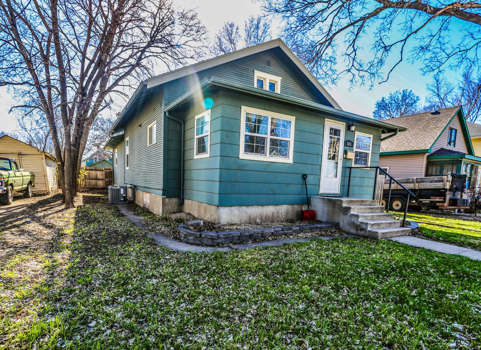 Property Photo:  503 S Jackson St  SD 57401 