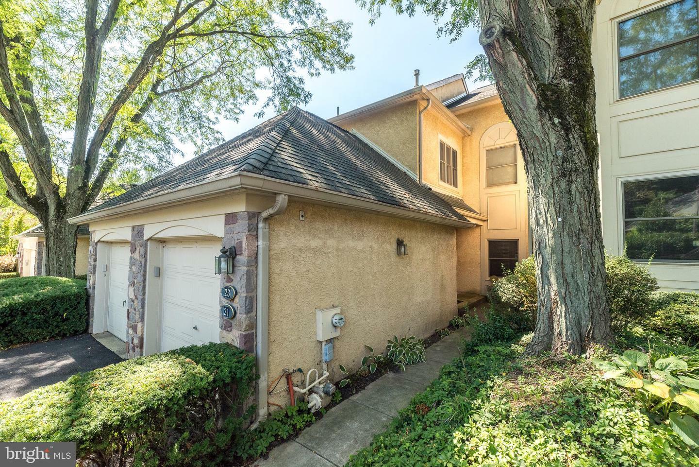 Property Photo:  21 Linden Drive  PA 19027 