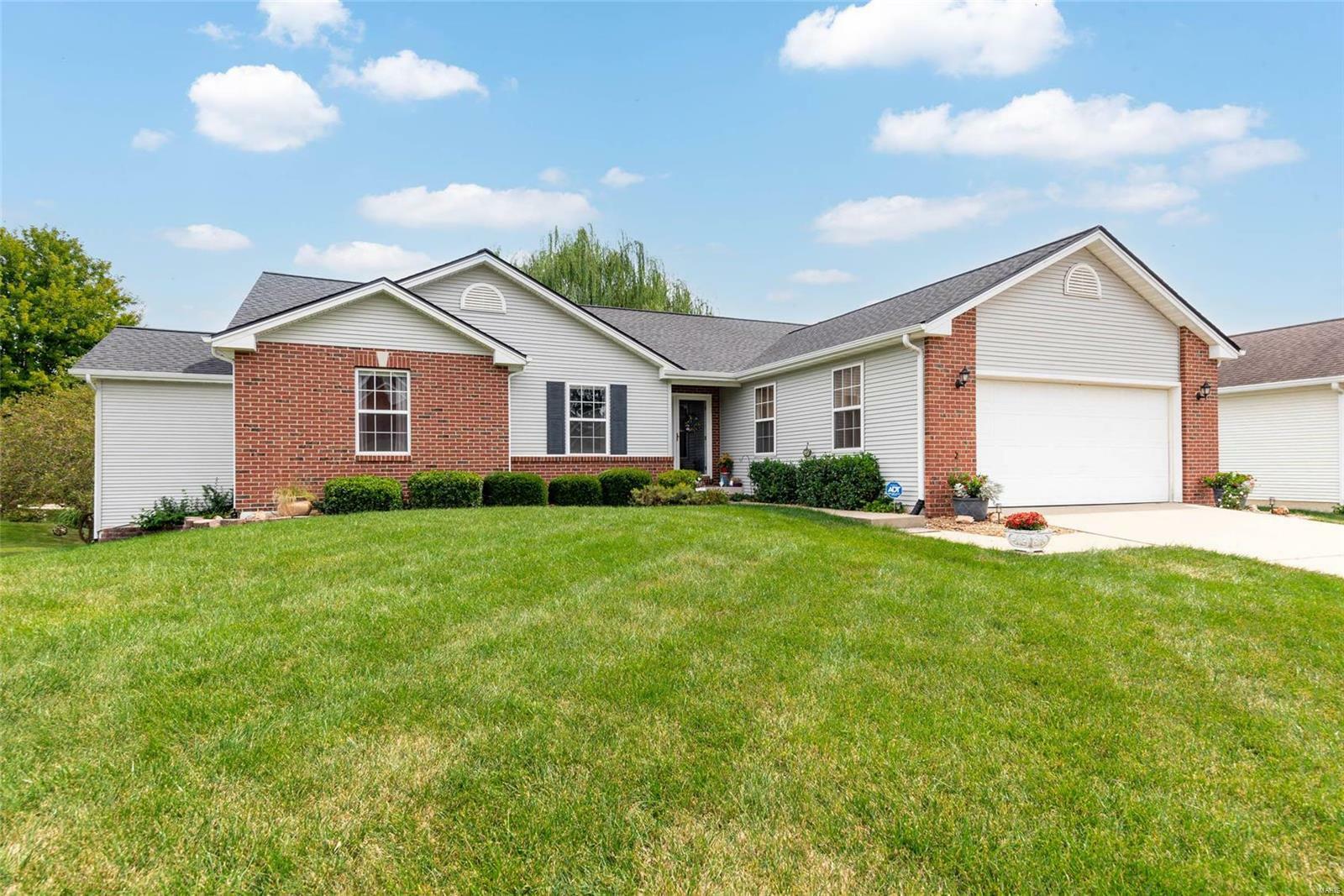 Property Photo:  116 Egret Court  IL 62223 