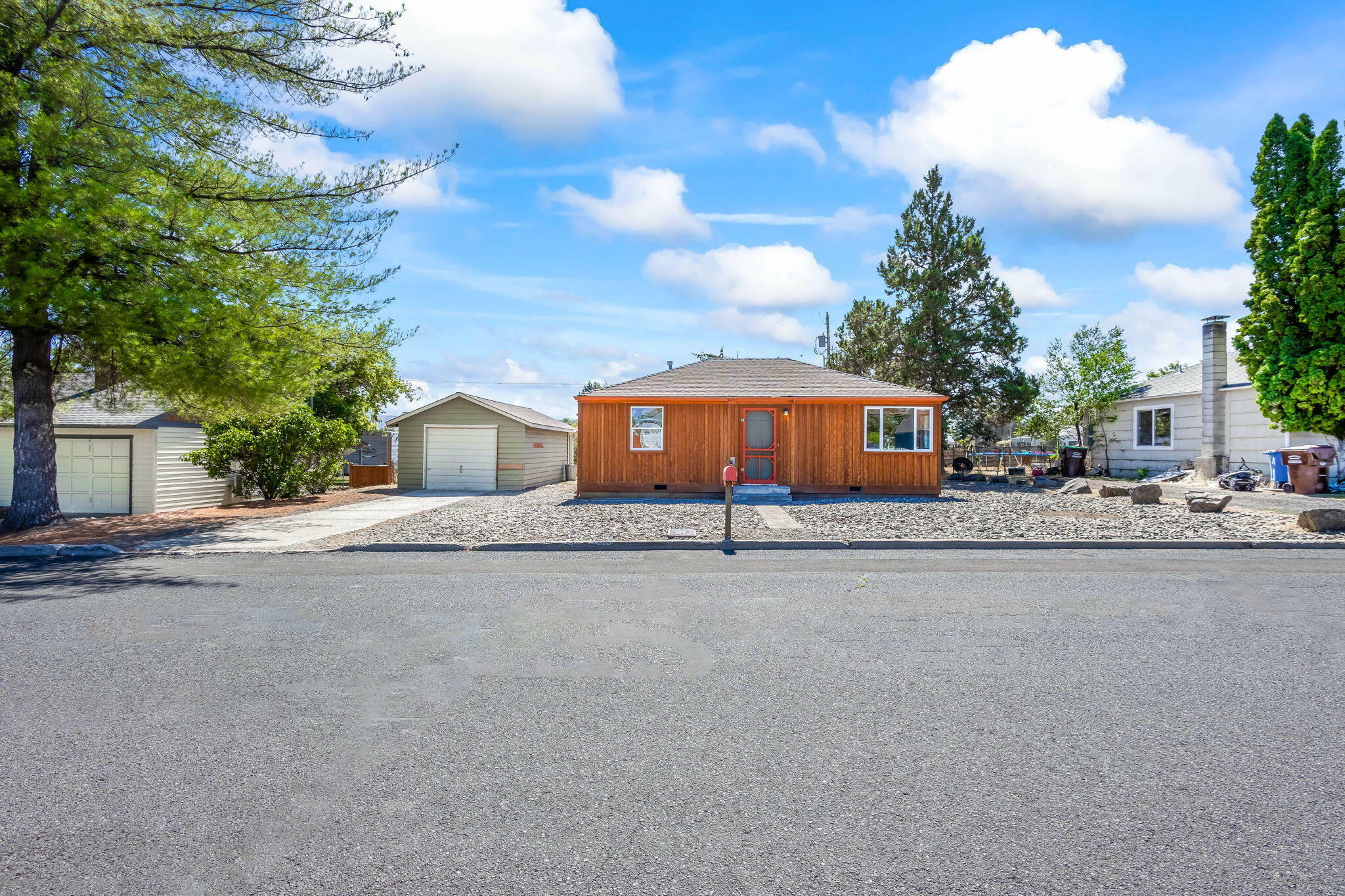 Property Photo:  1270 NE Ochoco Avenue  OR 97754 