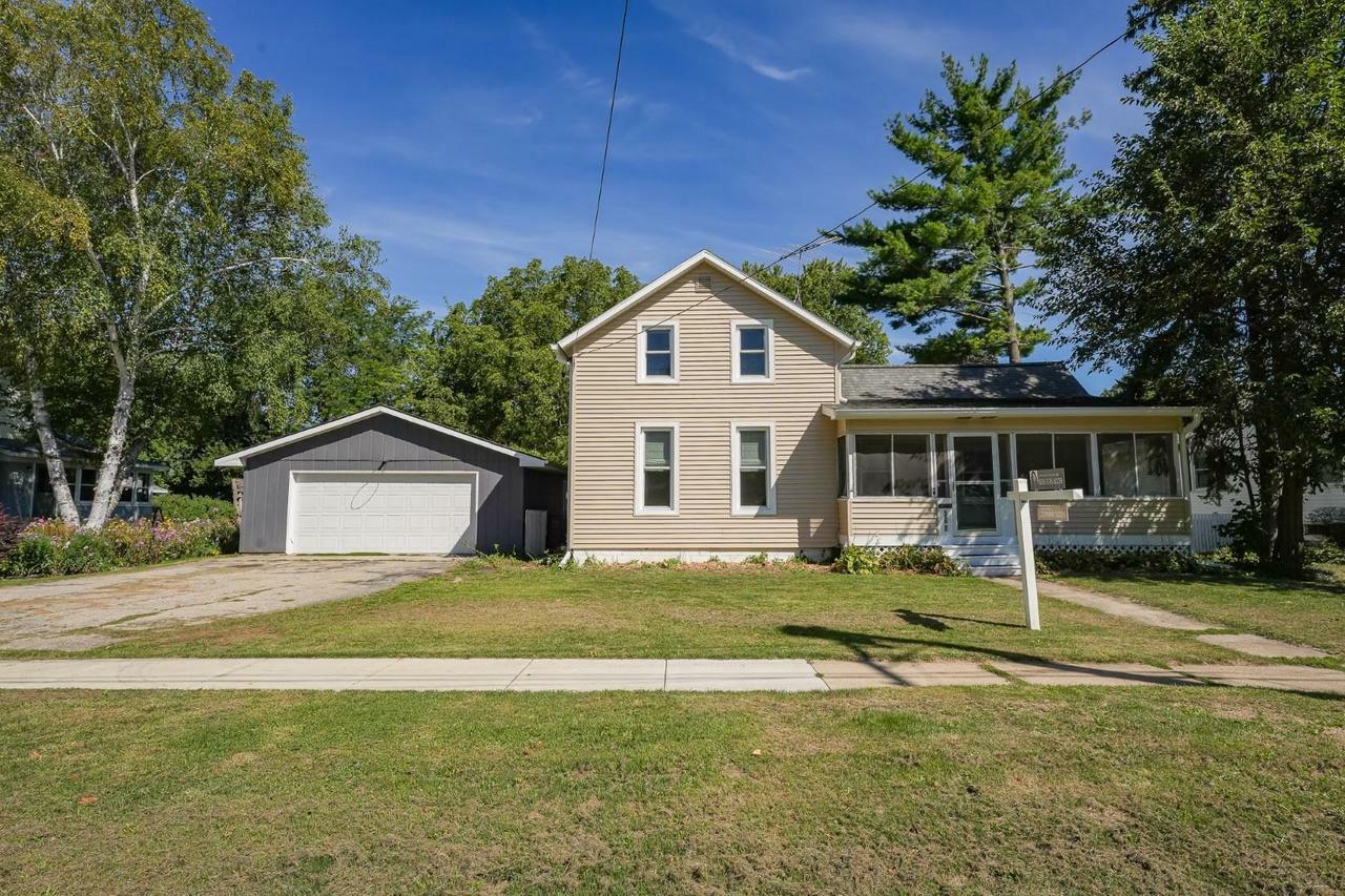 Property Photo:  509 Fremont Street  WI 53551 