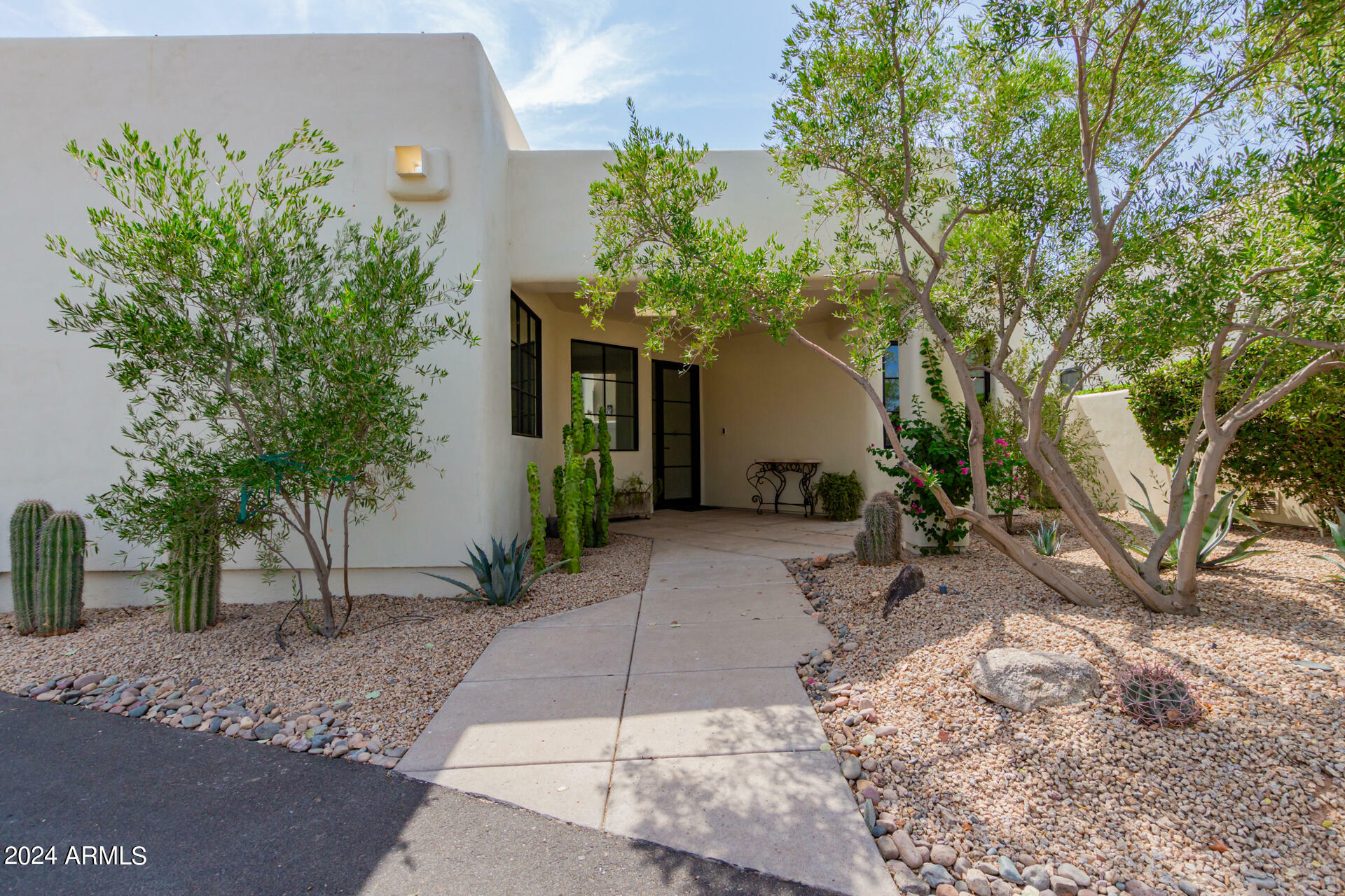 Property Photo:  5101 N Casa Blanca Drive 301  AZ 85253 