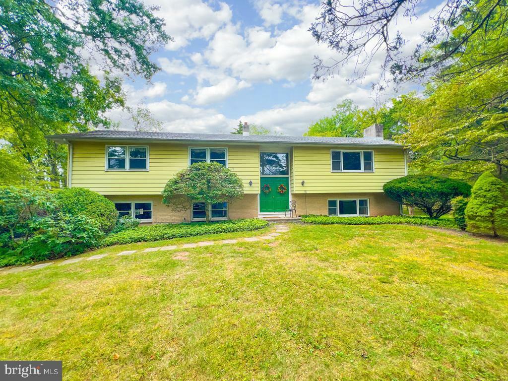 Property Photo:  103 Beaumont Drive  PA 18940 