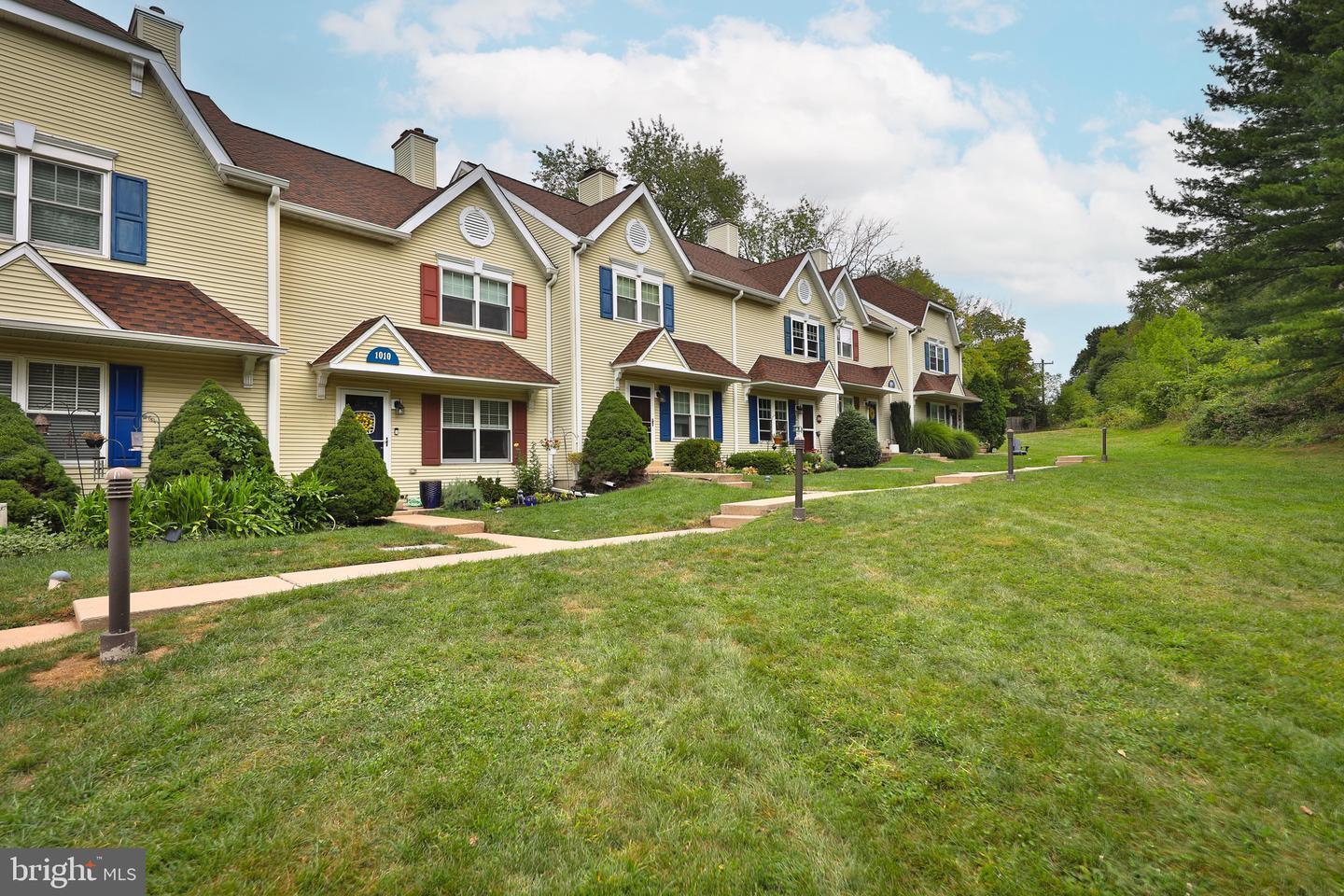 Property Photo:  1010 Davids Run 16  PA 19460 