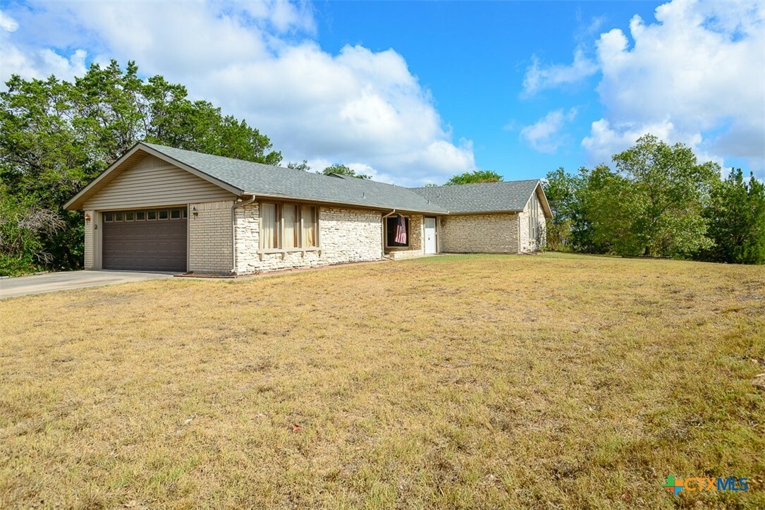 Property Photo:  906 Nola Ruth Boulevard  TX 76548 