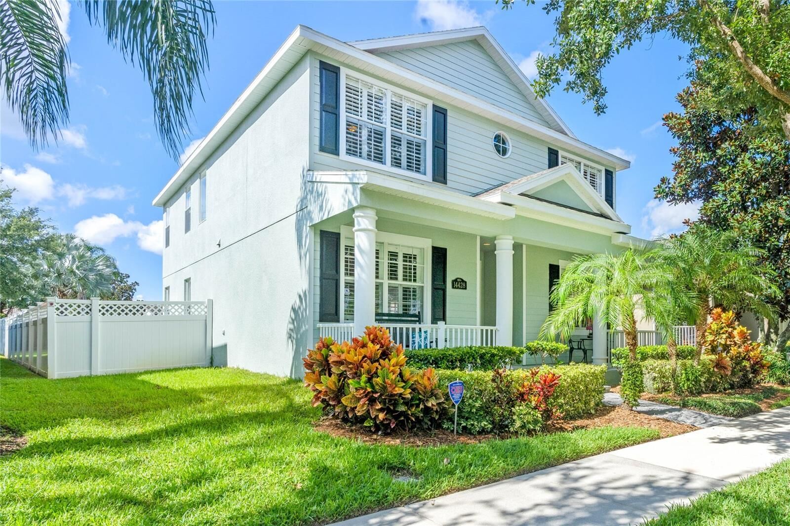 Property Photo:  14428 Old Thicket Trace  FL 34787 