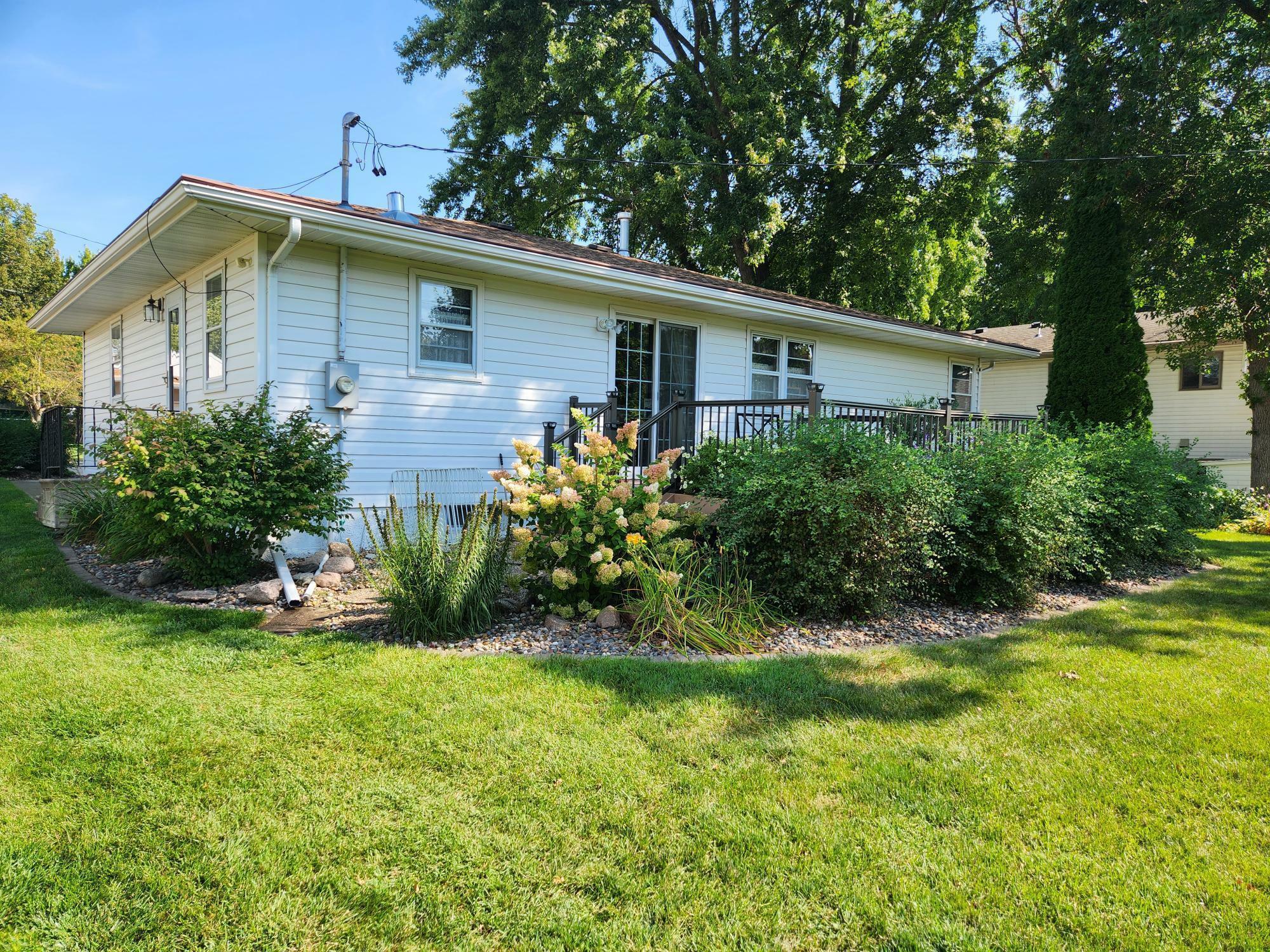 Property Photo:  718 S 3rd Avenue  MN 56007 