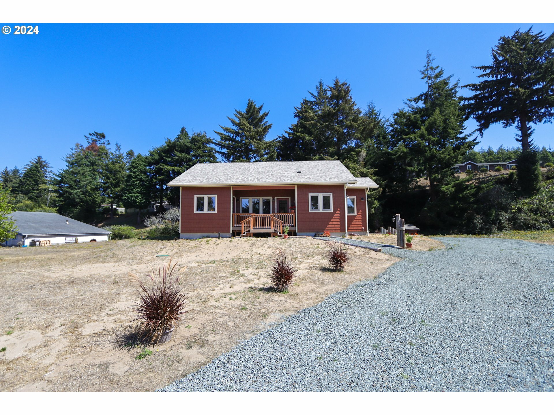 1310 Riverside Dr NE  Bandon OR 97411 photo