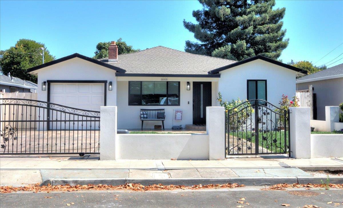 Property Photo:  446 North Bayview Avenue  CA 94085 