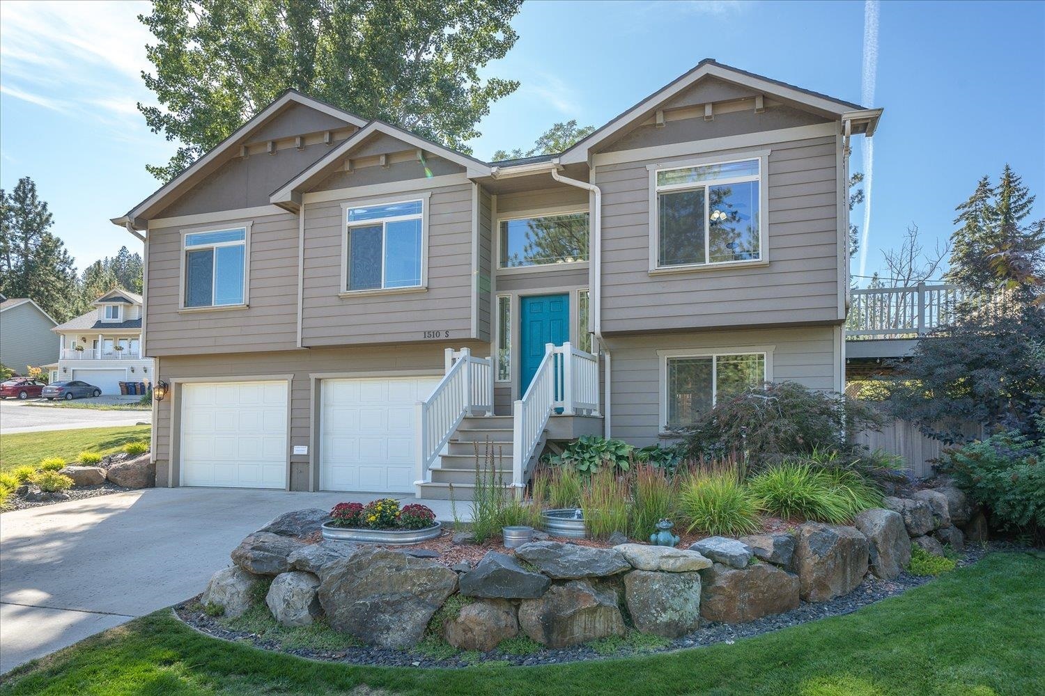 Property Photo:  1510 S Cochran St  WA 99224 