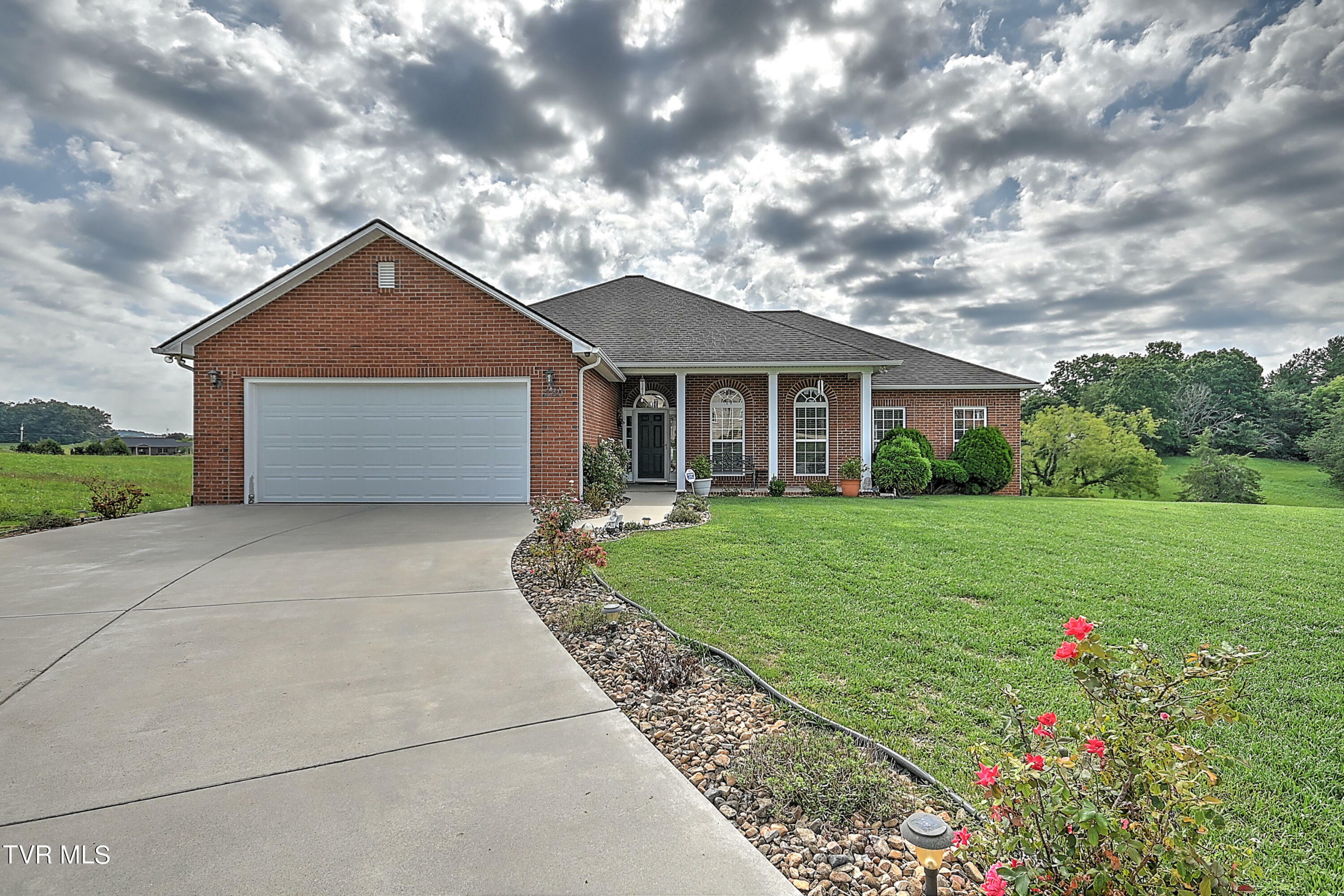 280 Newcastle Drive  Greeneville TN 37745 photo