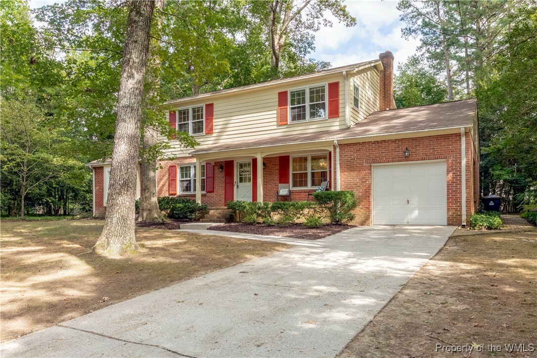 Property Photo:  206 Kingswood Drive  VA 23185 