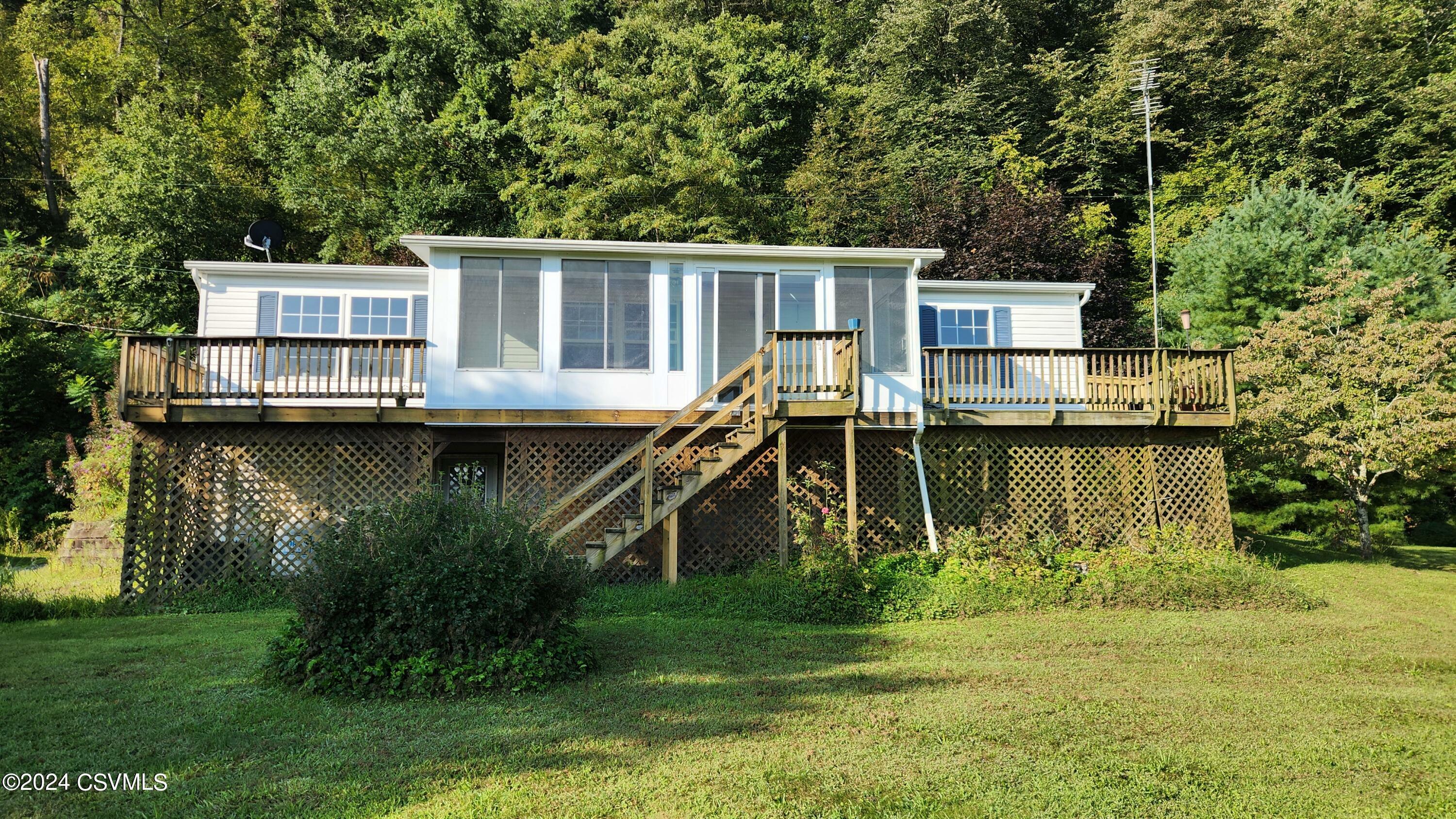 Property Photo:  1092 Seven Kitchens Road  PA 17889 