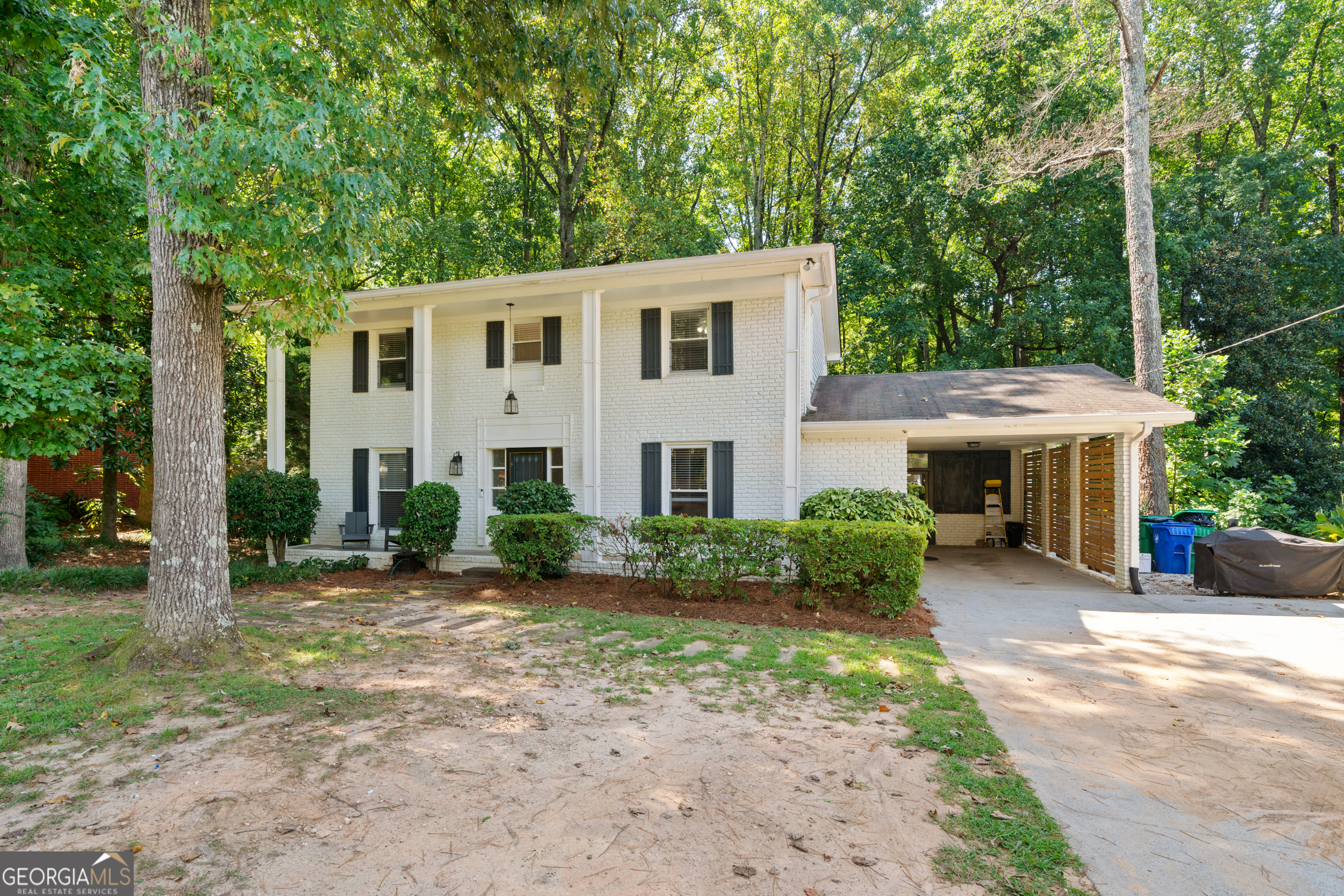 1627 Chateau Drive  Atlanta GA 30338 photo