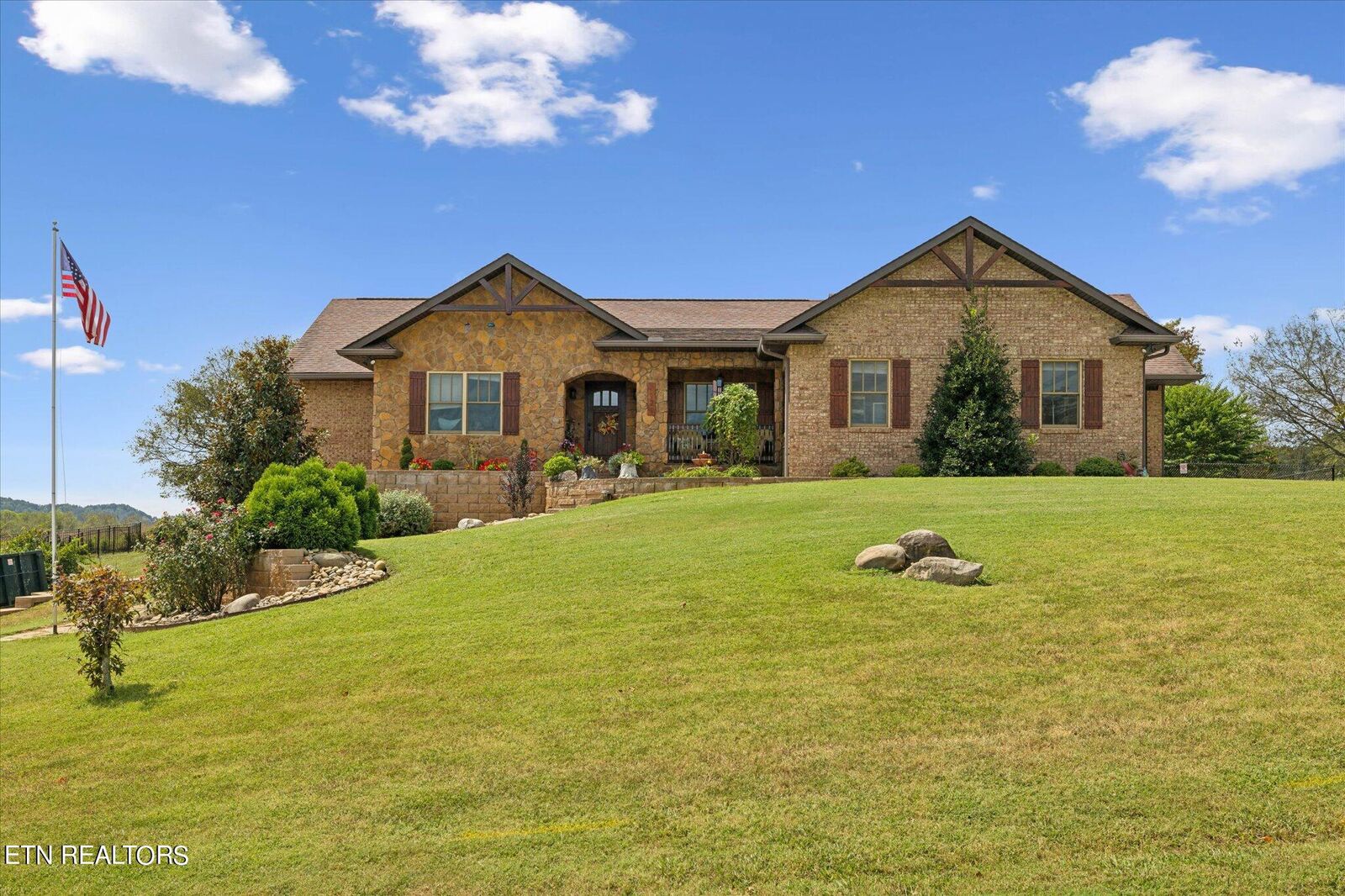 Property Photo: 1129 Eagle View Drive TN 37764