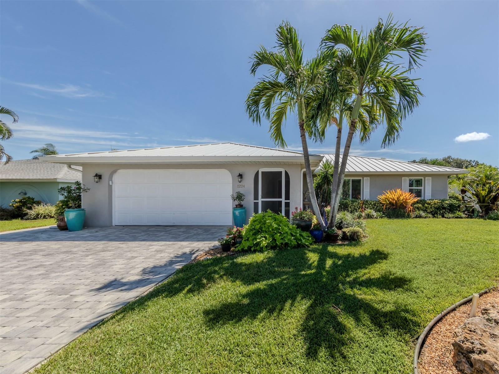 Property Photo:  1224 Pine Needle Road  FL 34285 