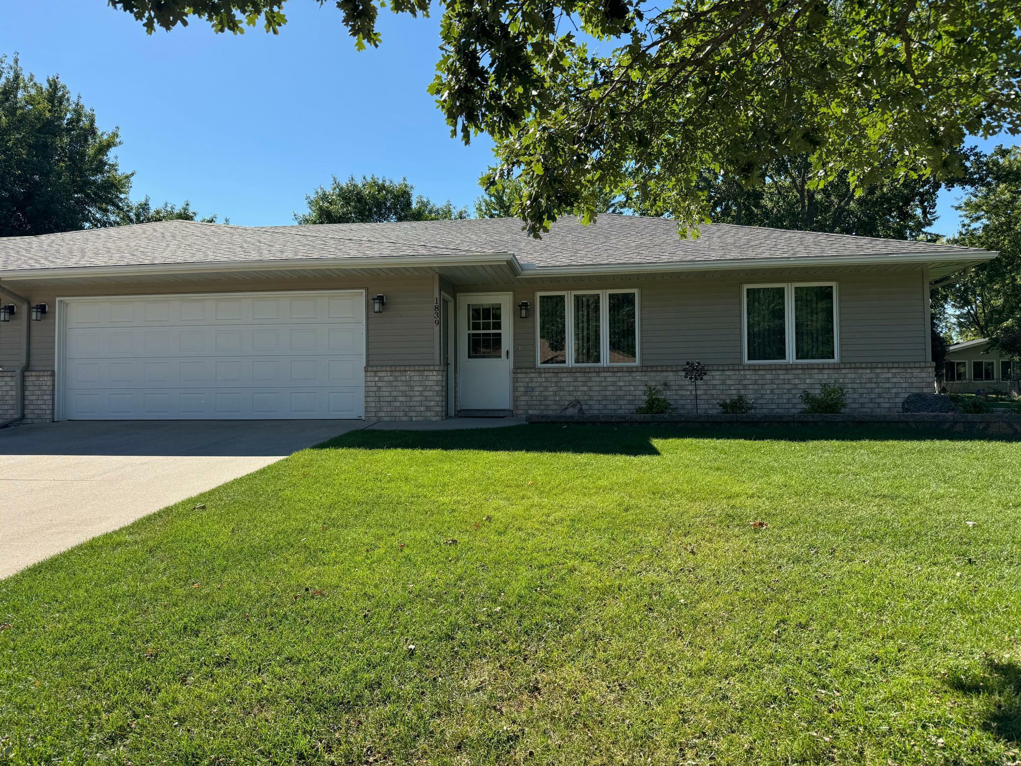 Property Photo:  1839 Greenwood Drive  MN 56007 