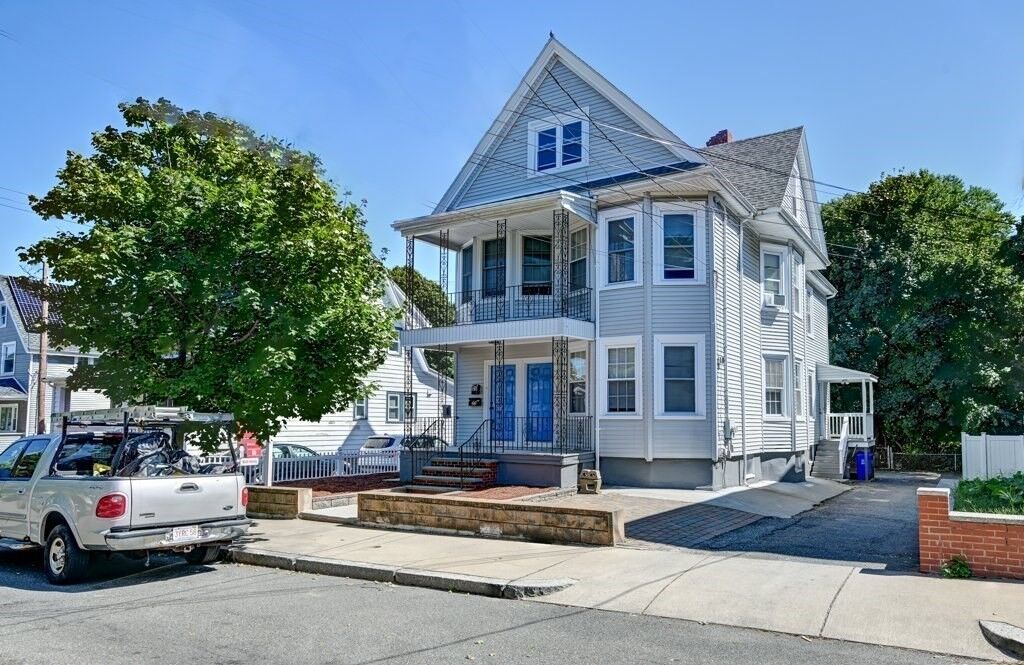 Property Photo:  23-25 Boylston St  MA 02148 