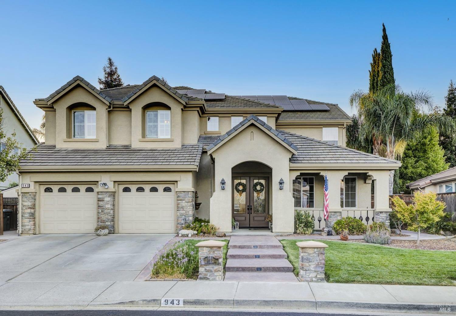 Property Photo:  943 Rio Grande Drive  CA 95687 