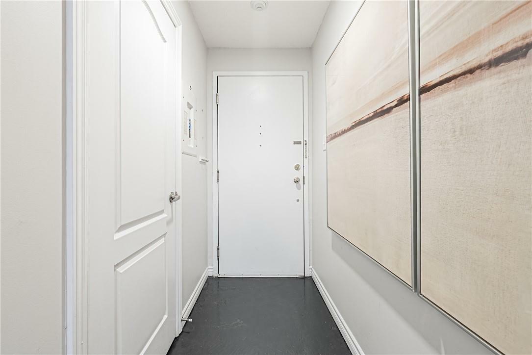 Property Photo:  135 James Street S, Unit #814  ON L8P 2Z6 