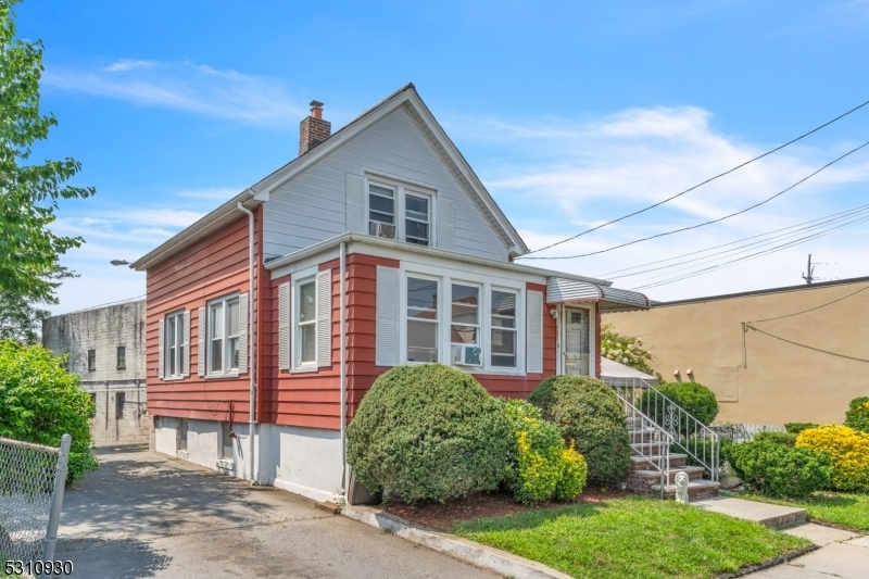 Property Photo:  101 Pink St  NJ 07601 