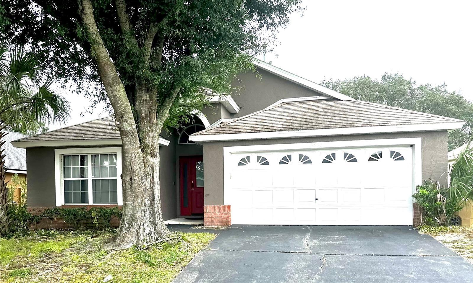 Property Photo: 2556 Bear Creek Ct FL 34747