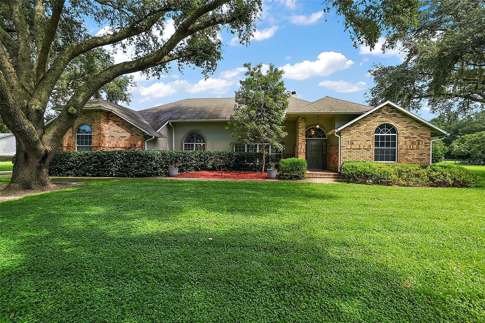 Property Photo:  329 Spring Hollow Boulevard  FL 32712 