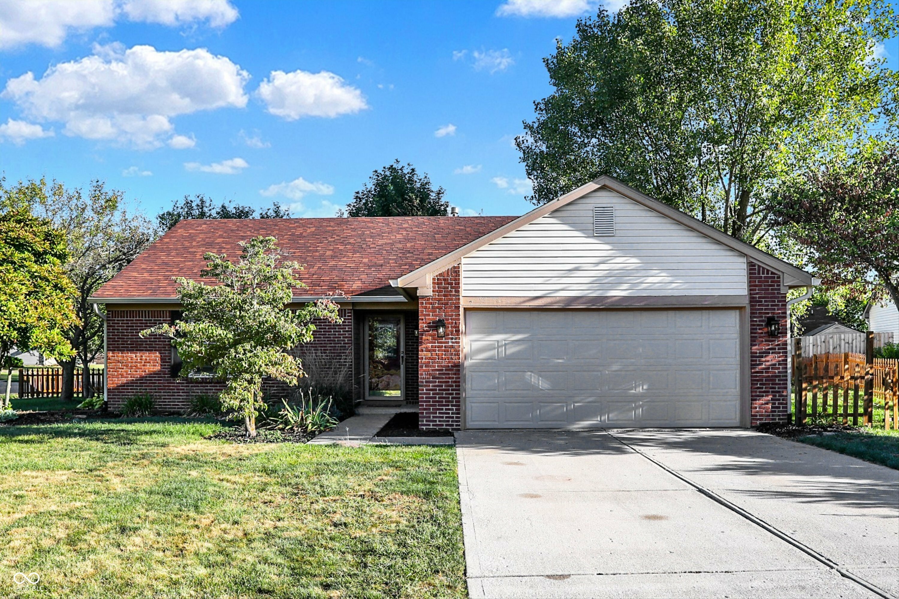 12722 White Rock Court  Indianapolis IN 46236 photo