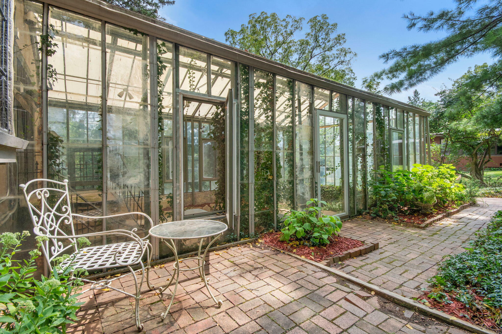 Property Photo:  509 Orchard Hills Drive  MI 48104 