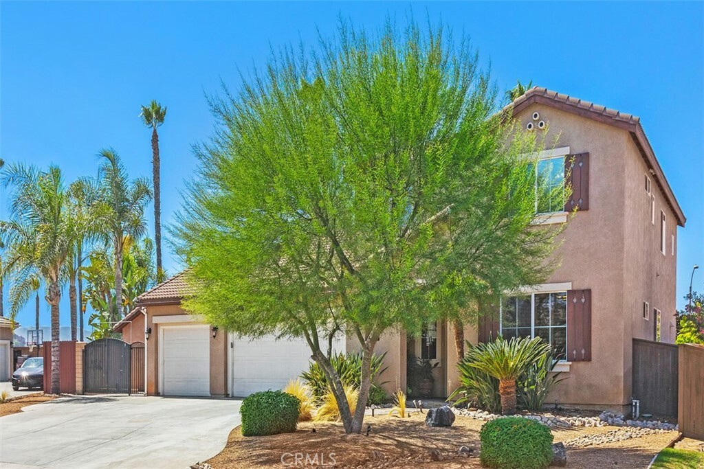 Property Photo:  17961 Aloe Lane  CA 92503 