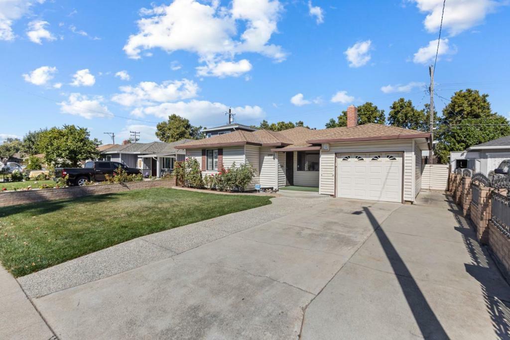 Property Photo:  1091 Melbourne Boulevard  CA 95116 