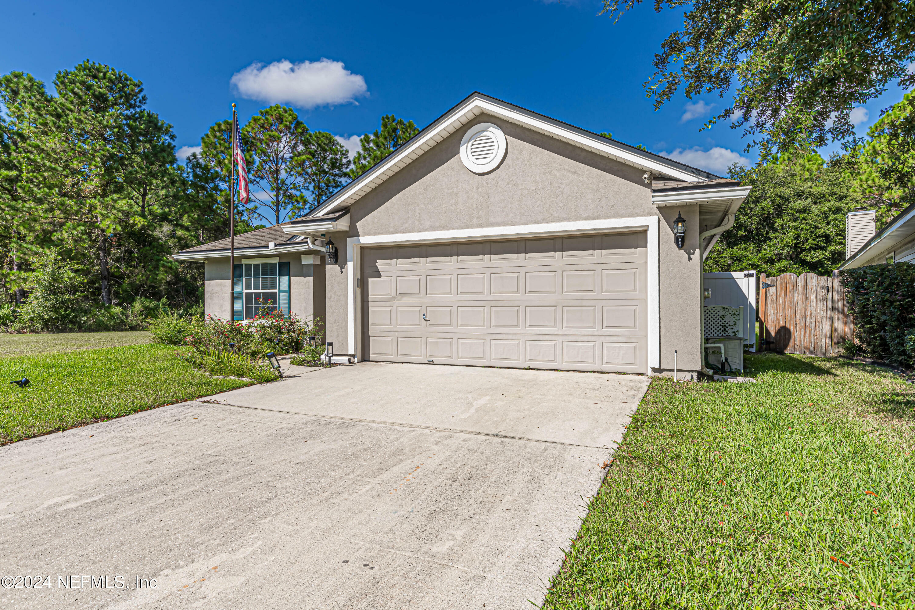 Property Photo:  8356 Staplehurst Drive  FL 32244 