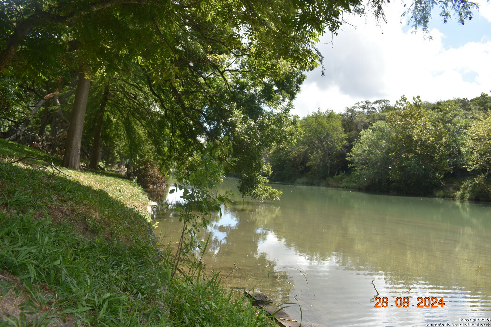 Property Photo: 6836 River Road TX 78132