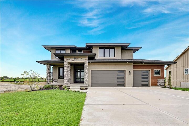 Property Photo:  17316 Earnshaw Street  KS 66221 