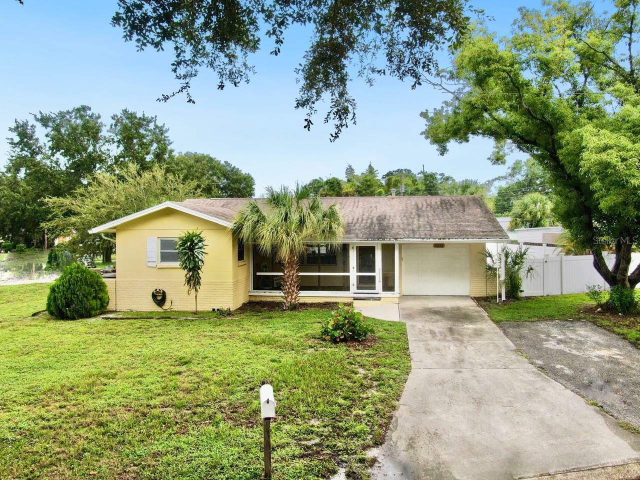 Property Photo:  5233 52nd Way N  FL 33709 