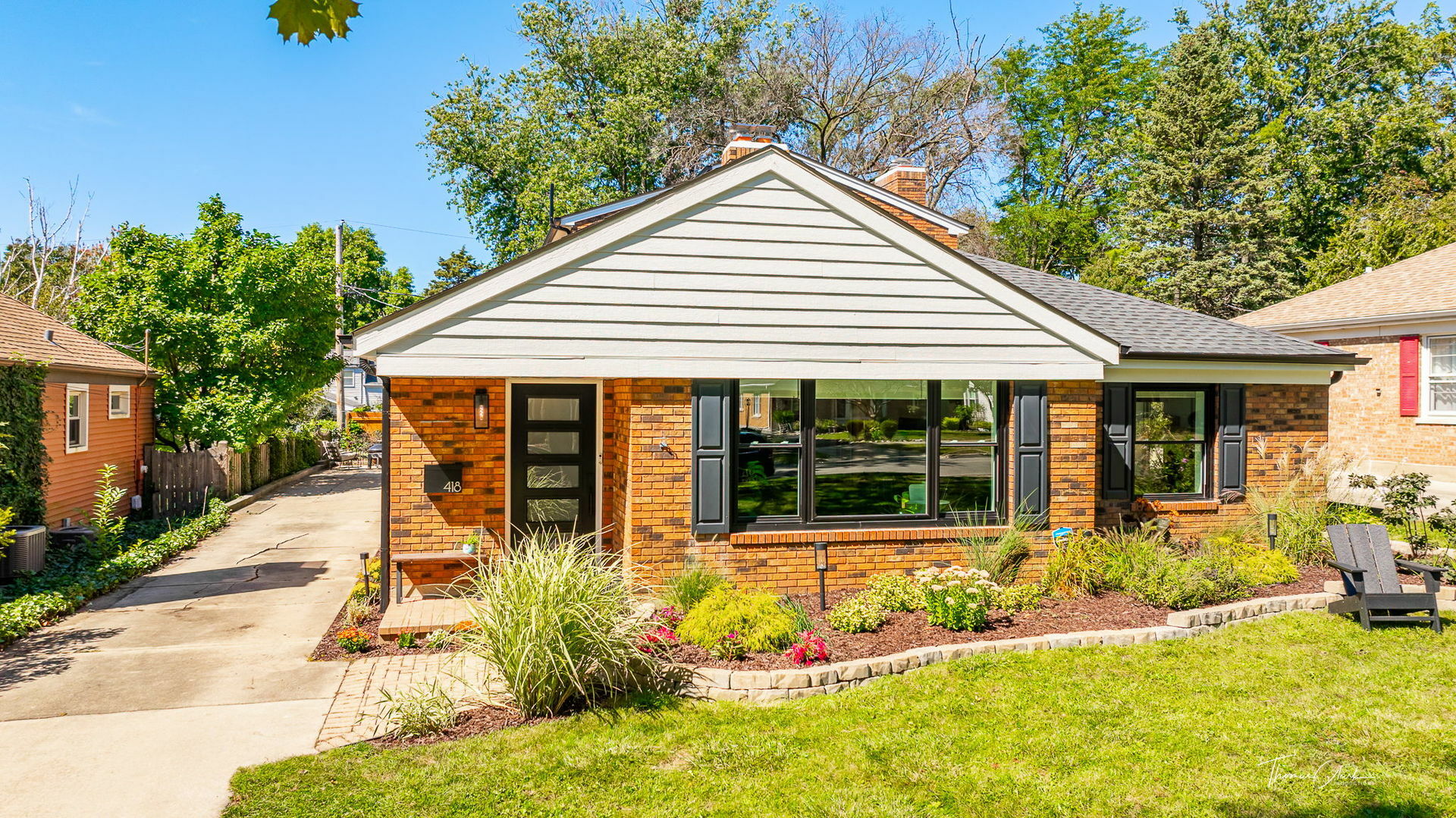 Property Photo:  418 Kipling Court  IL 60187 