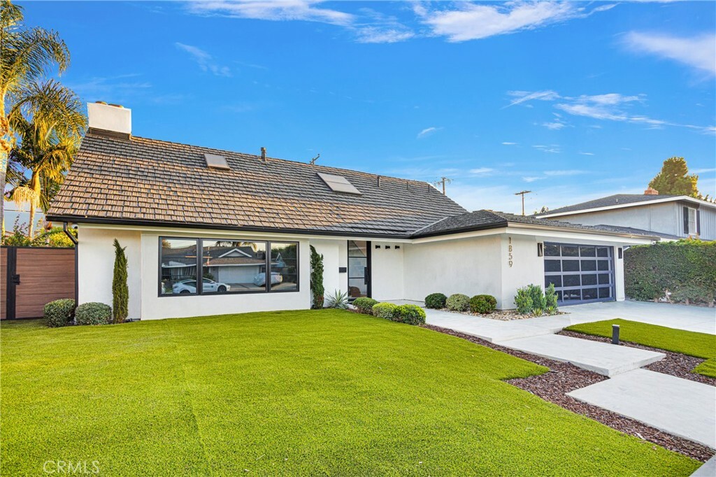 Property Photo:  1859 Pitcairn Drive  CA 92626 