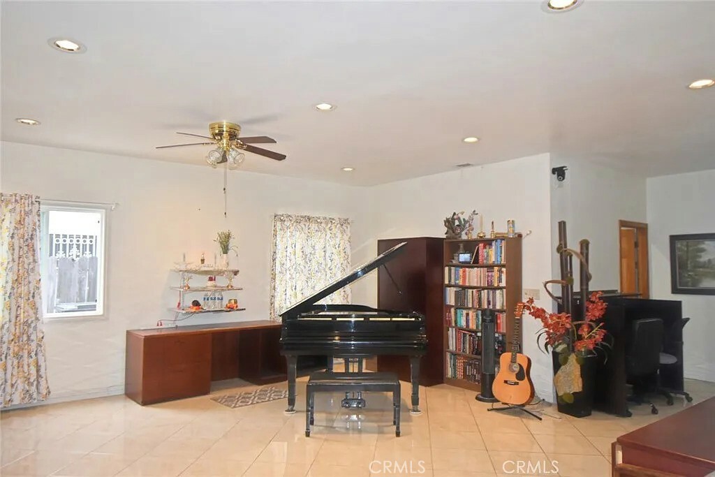 Property Photo:  9801 Johannah Avenue  CA 92844 