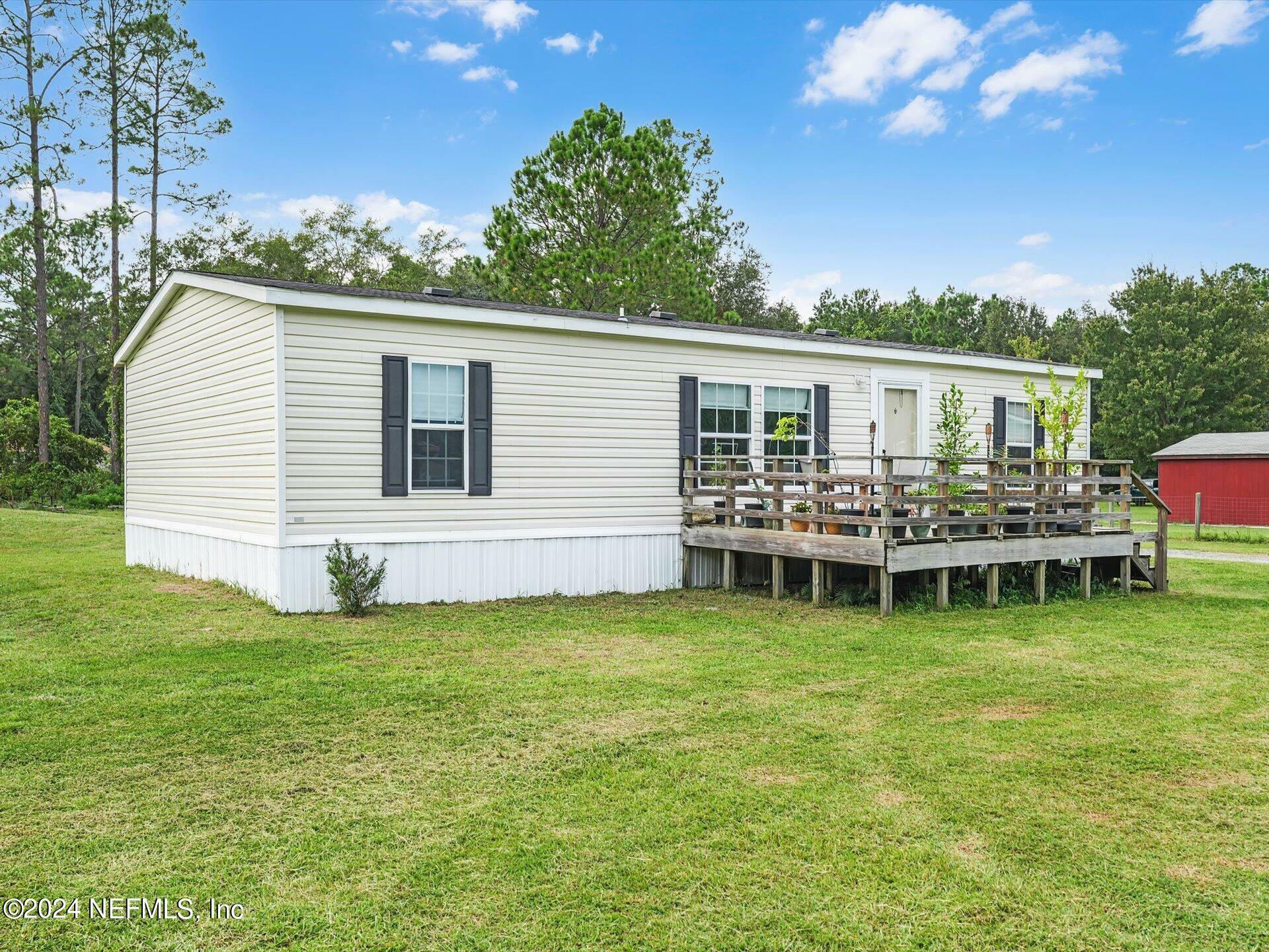 Property Photo:  12476 SW 70th Avenue  FL 32091 