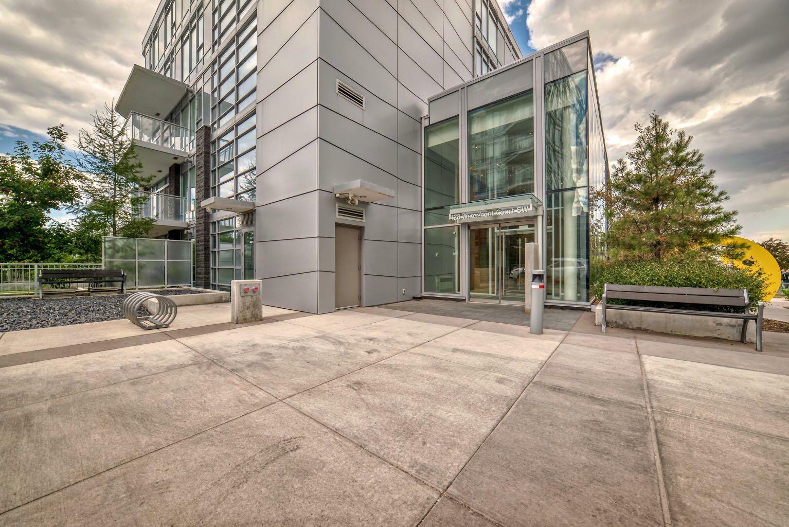 Property Photo:  128 Waterfront Court SW 103  AB T2P 1K7 