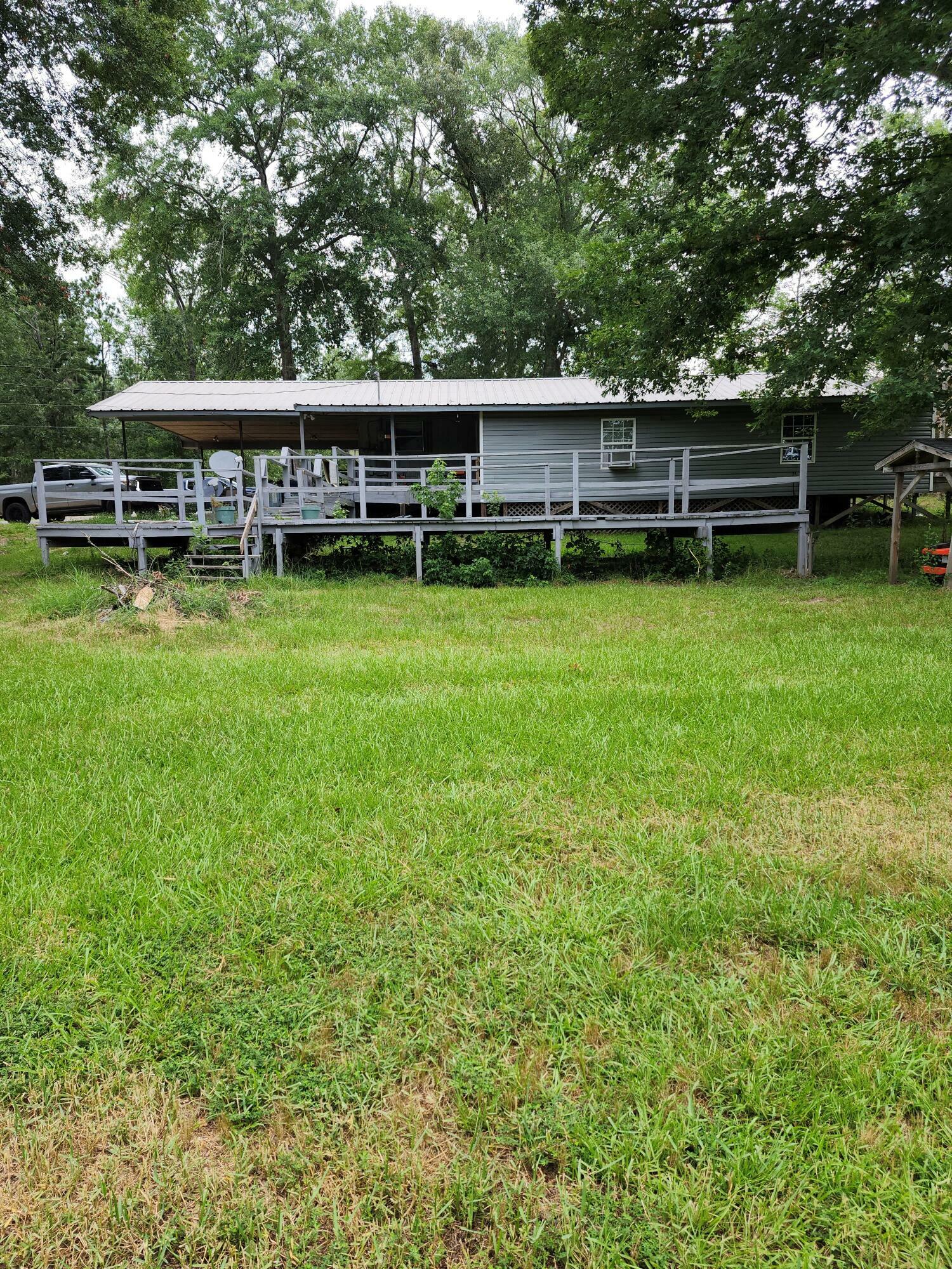 Property Photo:  404 Clemens Rd  LA 71403 