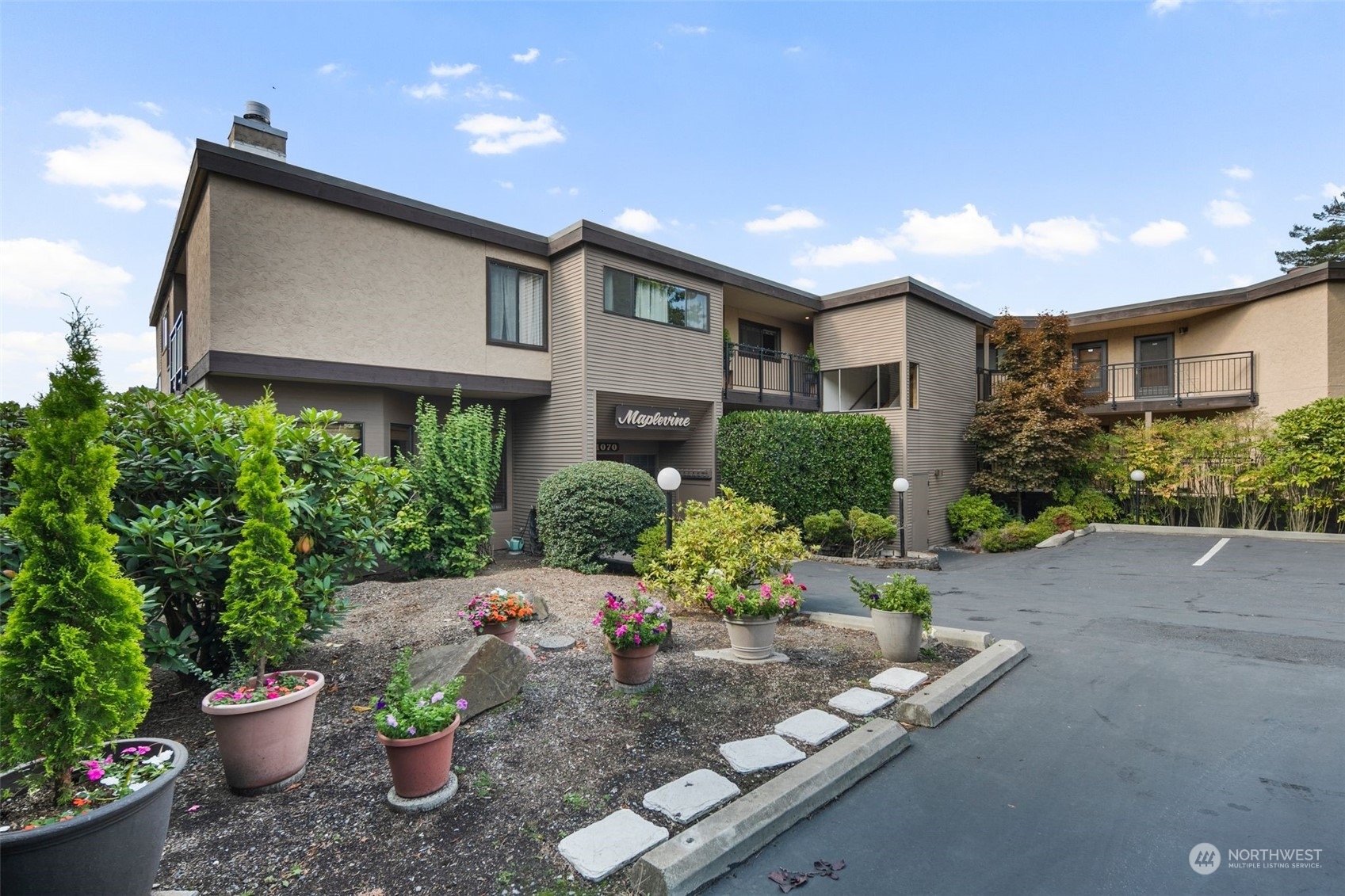 1070 5th Avenue S 207  Edmonds WA 98020 photo