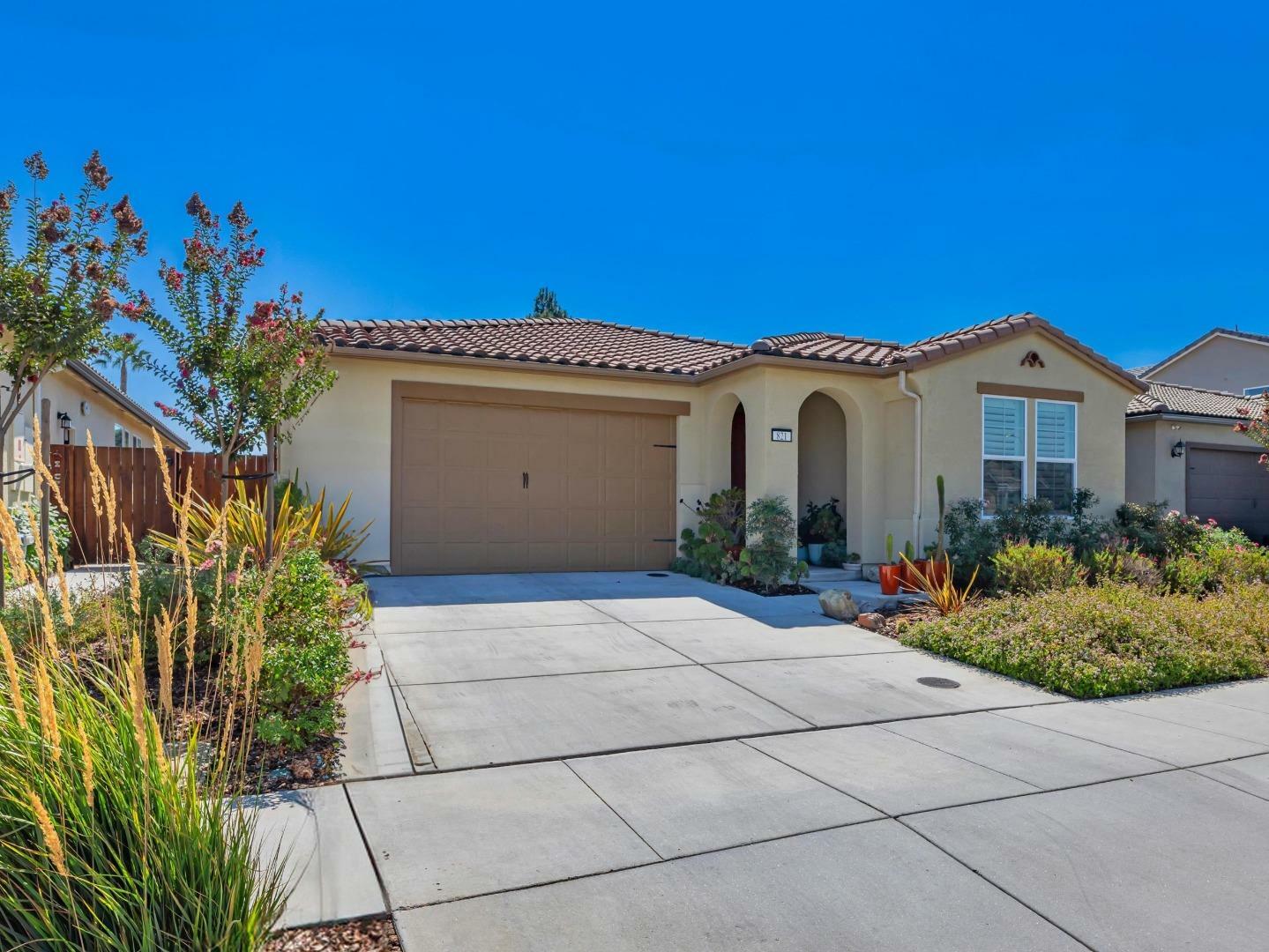 Property Photo:  821 Cordoba Way  CA 95023 