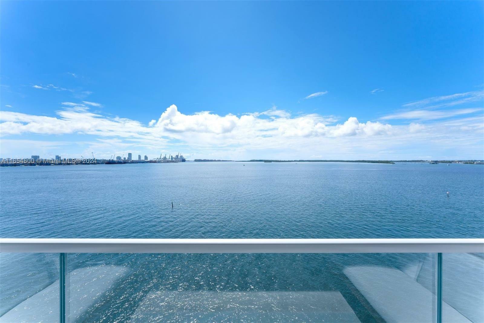 Property Photo:  800 Claughton Island Dr 1002  FL 33131 