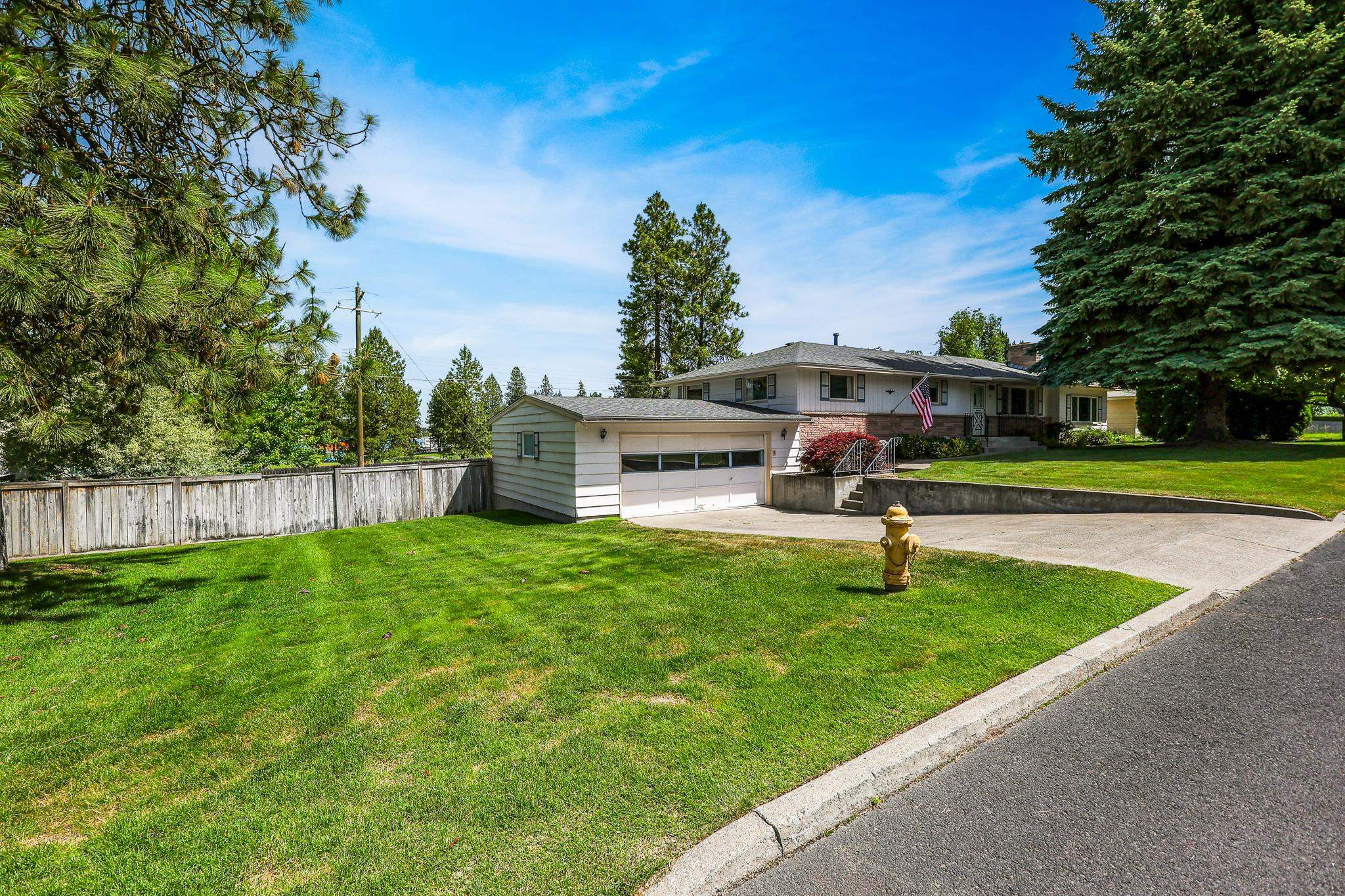 Property Photo:  118 W St Thomas More Way  WA 99208 